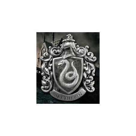 Escudo de pared the noble collection harry potter casa slytherin resina 20 x 28 cm
