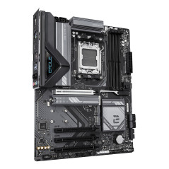 GIGABYTE B850 EAGLE WIFI6E Scheda Madre - CPU AMD Ryzen Serie 9000, VRM digitale 8+2+2 fasi, fino a 8200MHz DDR5 (OC), 1xPCIe