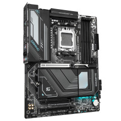 GIGABYTE B850 GAMING X WIFI6E Scheda Madre - CPU AMD Ryzen Serie 9000, VRM digitale 12+2+2 fasi, fino a 8200MHz DDR5 (OC),