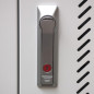 Armario rack de seguridad phasak montado con ruedas goma 30 compart. para portatil tablet y smartphone blanco - azul