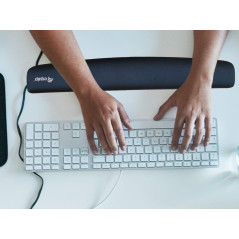 Equip Keyboard Wrist Rest poggiapolso Memory foam Nero