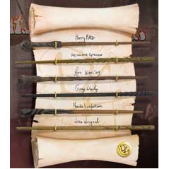 Replica the noble collection harry potter ejercito de dumbledore coleccion 6 varitas en exposicion