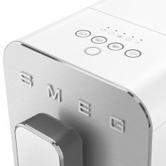 Smeg Macchina da Caffè Automatica lancia vapore Collezione Aesthetic – Bianco – BCC11WHMEU